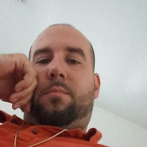 Meet your Posher, Vasilis